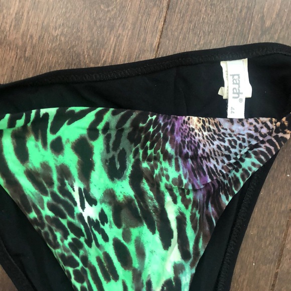 Parah bikini. - Picture 3 of 6